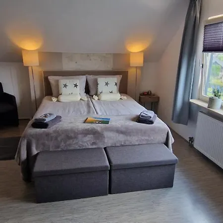 Bed & Breakfast Ravelin 3*
