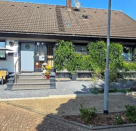 Ravelin Bed and Breakfast Rees