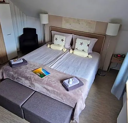 Ravelin Bed and Breakfast 4*