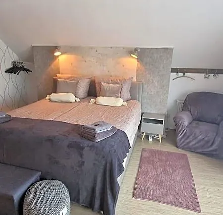Nocleg ze śniadaniem Ravelin 4*