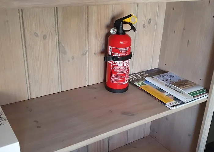 לינה וארוחת בוקר Ravelin 4*